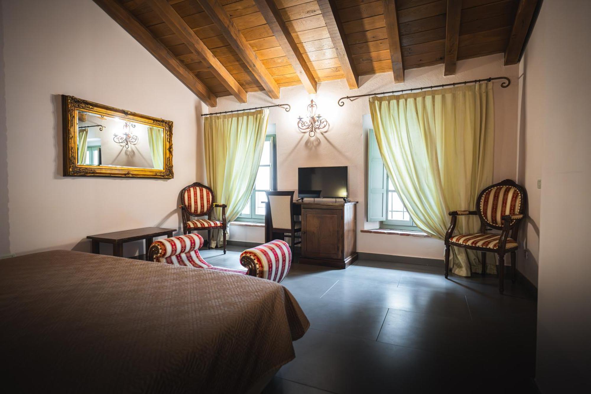 Hotel La Tavola Rotonda Cortemaggiore Eksteriør billede