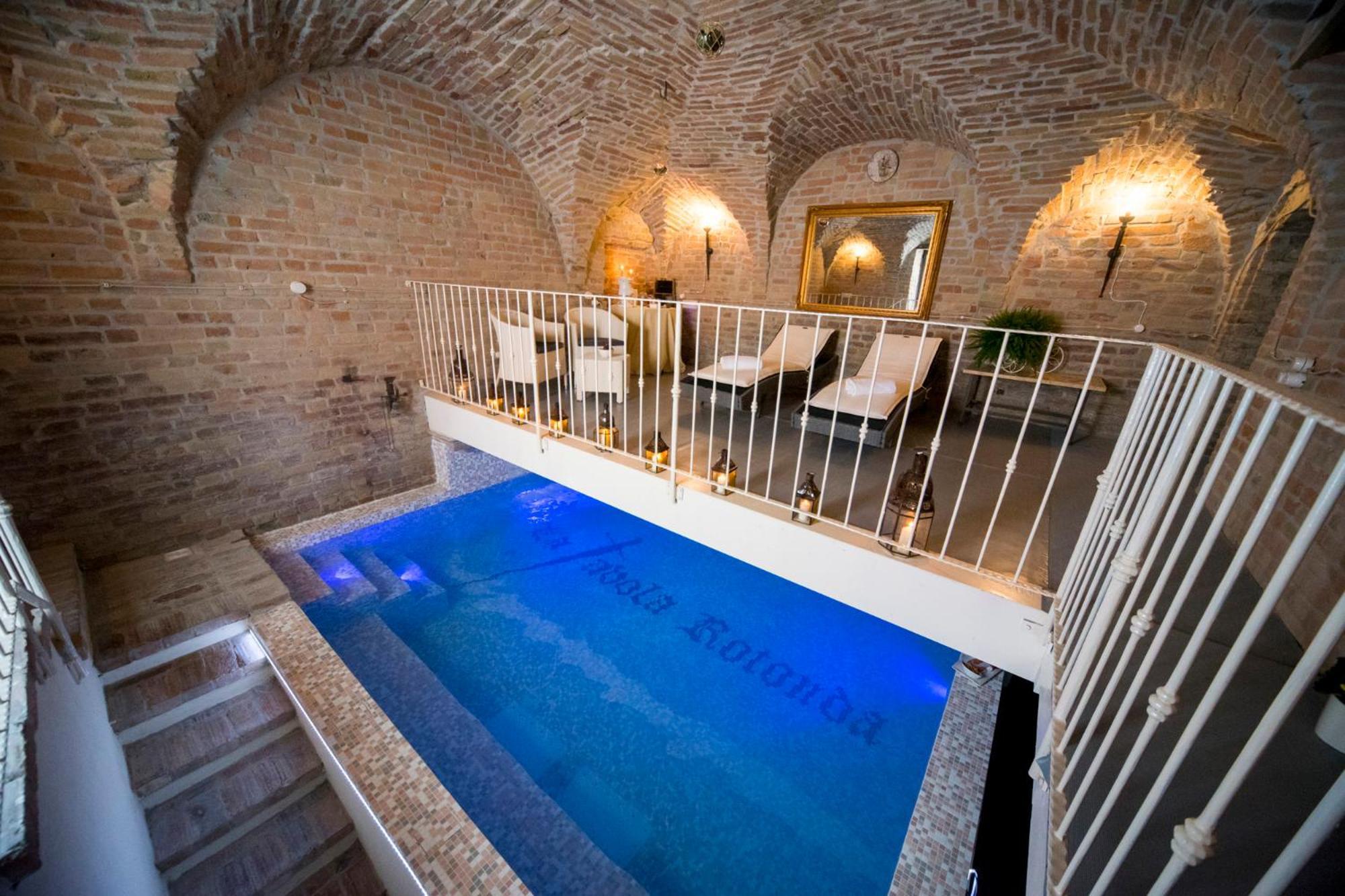 Hotel La Tavola Rotonda Cortemaggiore Eksteriør billede